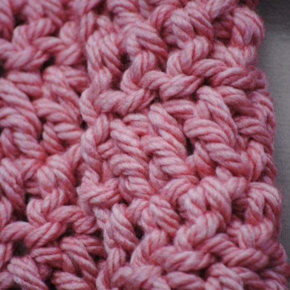 Crochet Antique Rose Thick Cowl/New - Picture 4 of 4